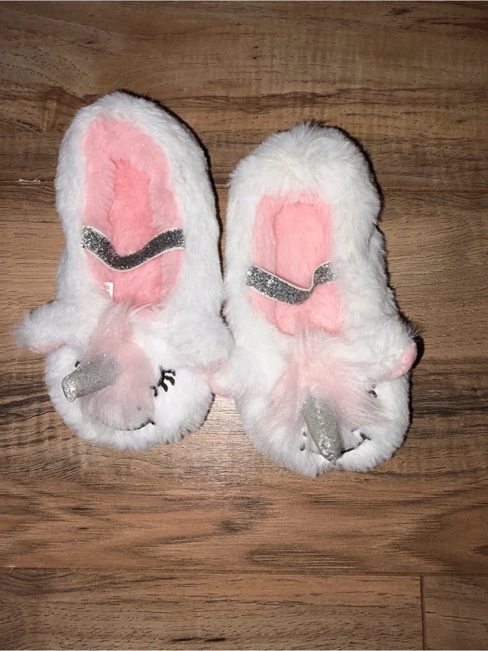 Unbranded Pink White Fuzzy Unicorn Slippers Girls 18-24M Fits Big